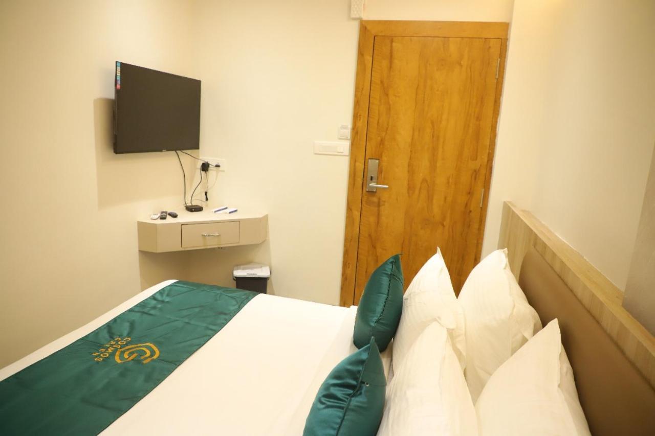 Hotel Cosmos Indore